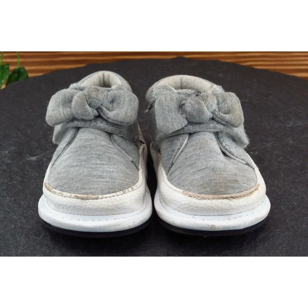 Jack and Lily Toddler Girls 6-12 Month Medium Gray Running‎ Fabric